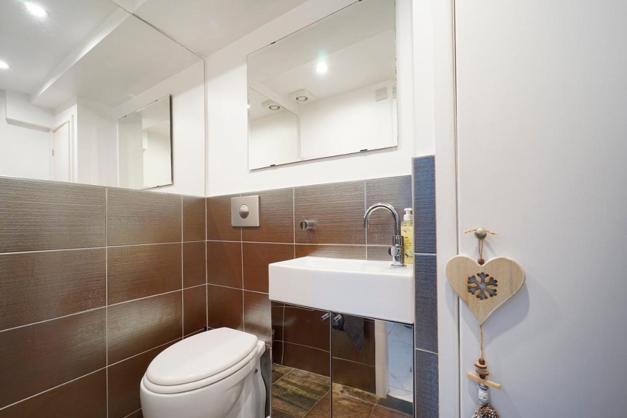 Stunning 5 Bed House In Chapel Allerton, Sleeps 9 Leeds  Kültér fotó